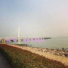 ½